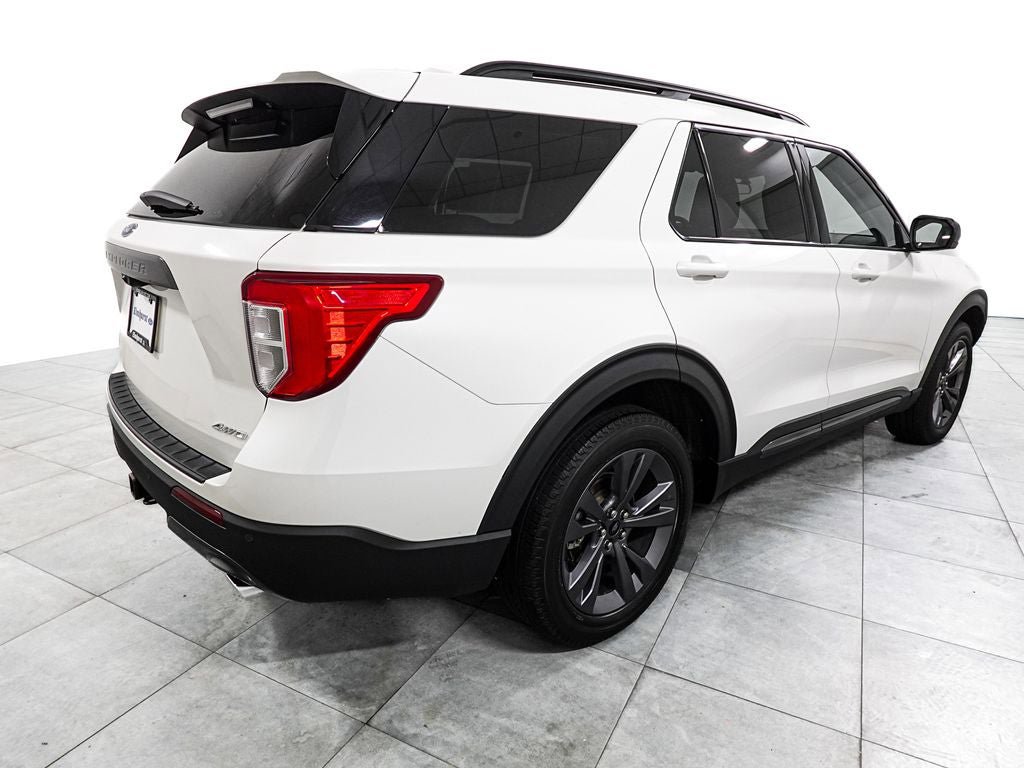 Certified 2024 Ford Explorer XLT w/ Equipment Group 202A AWD/4WD image 6