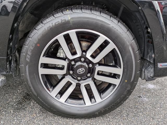 Used 2022 Toyota 4Runner Limited AWD/4WD image 11