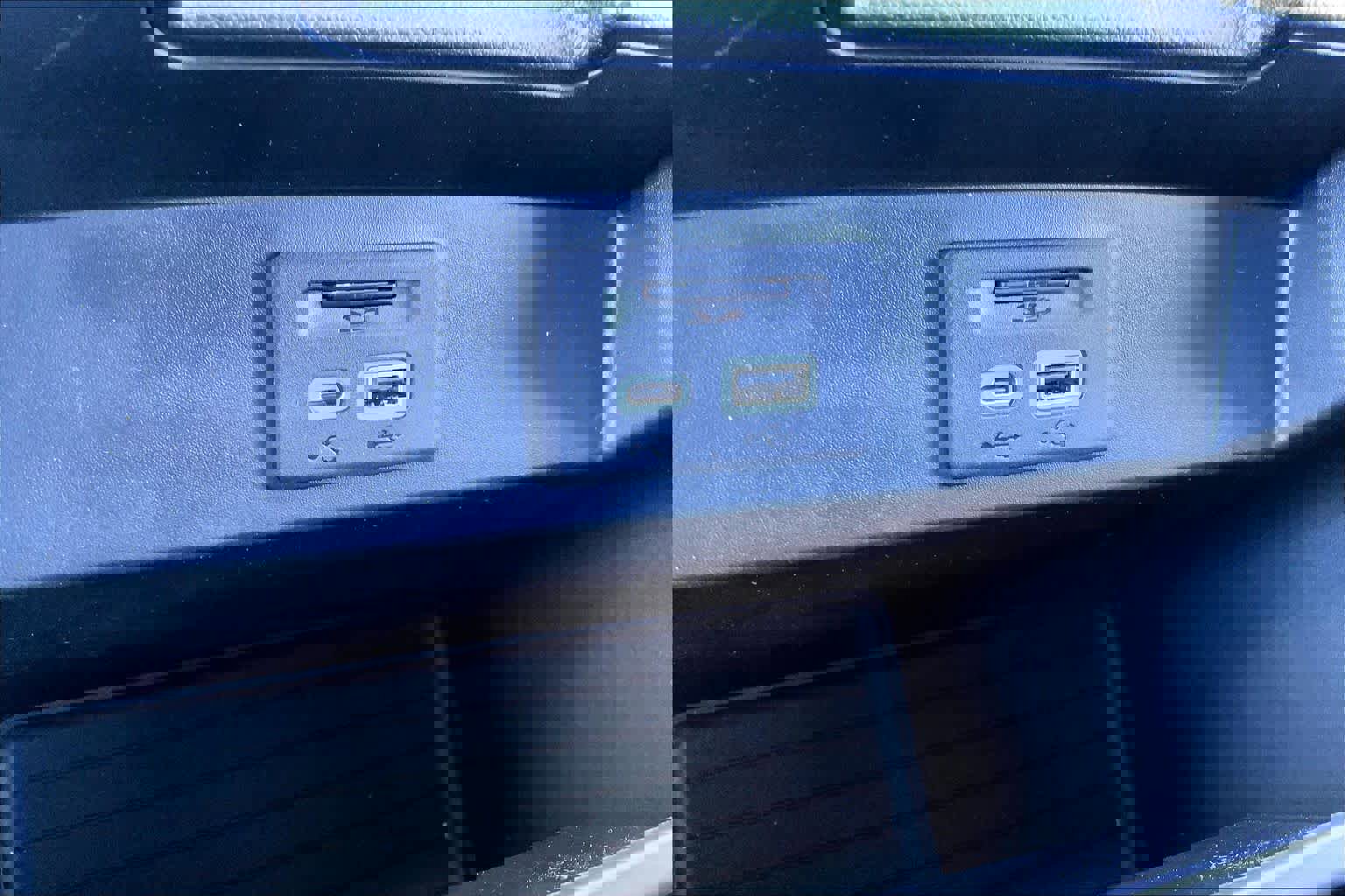 Used 2021 Chevrolet Tahoe High Country image 36