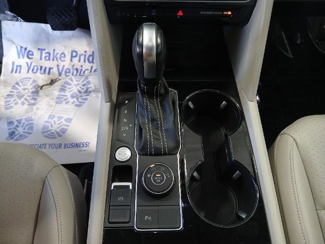Used 2021 Volkswagen Atlas SEL image 16