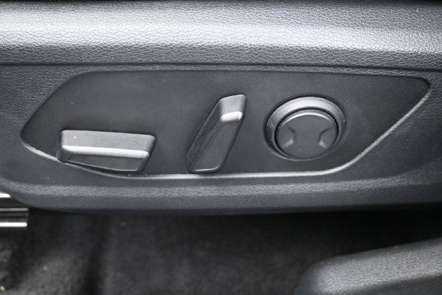 Used 2025 Kia Sportage EX AWD/4WD image 12