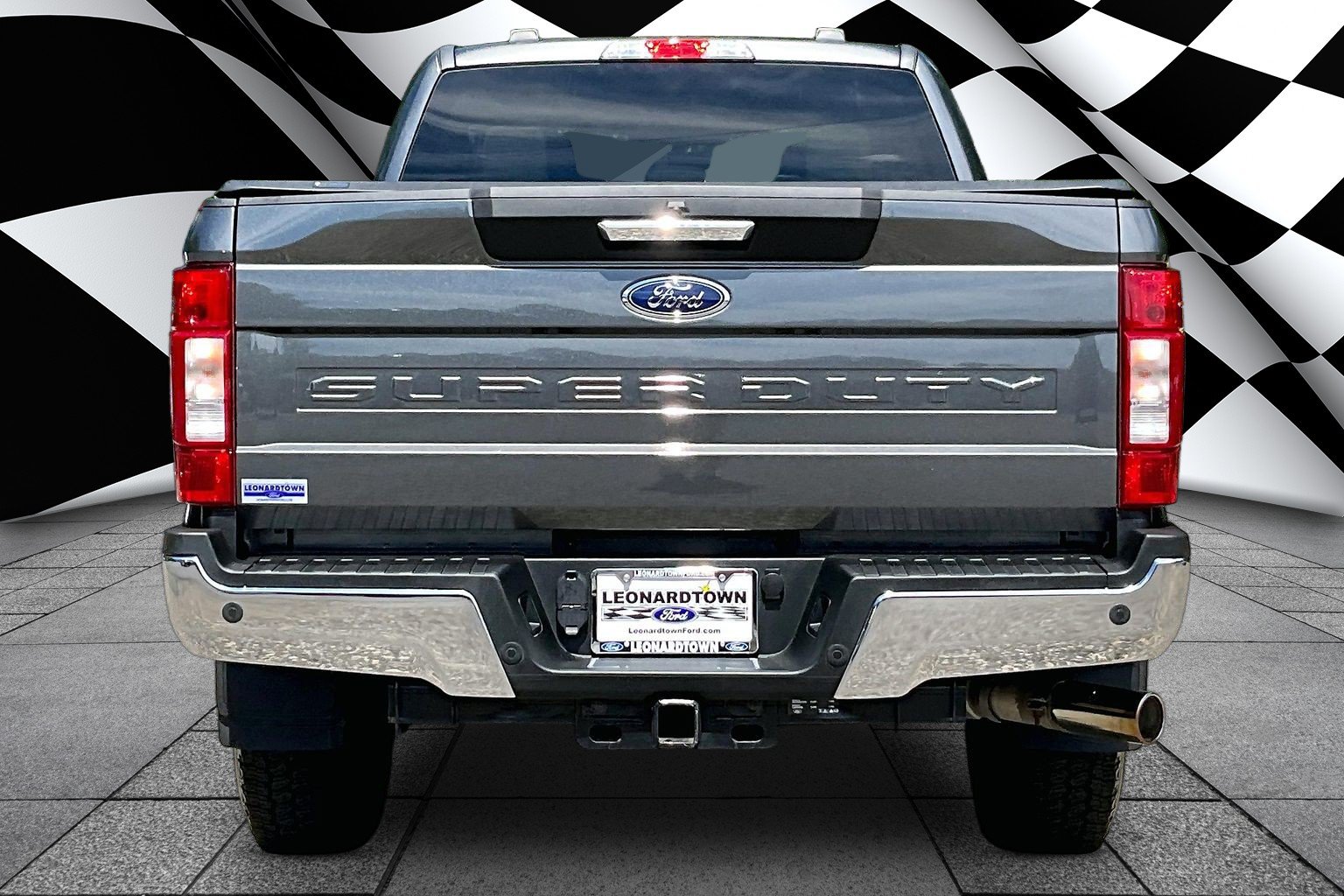 Certified 2020 Ford F350 XLT w/ XLT Premium Package AWD/4WD image 4