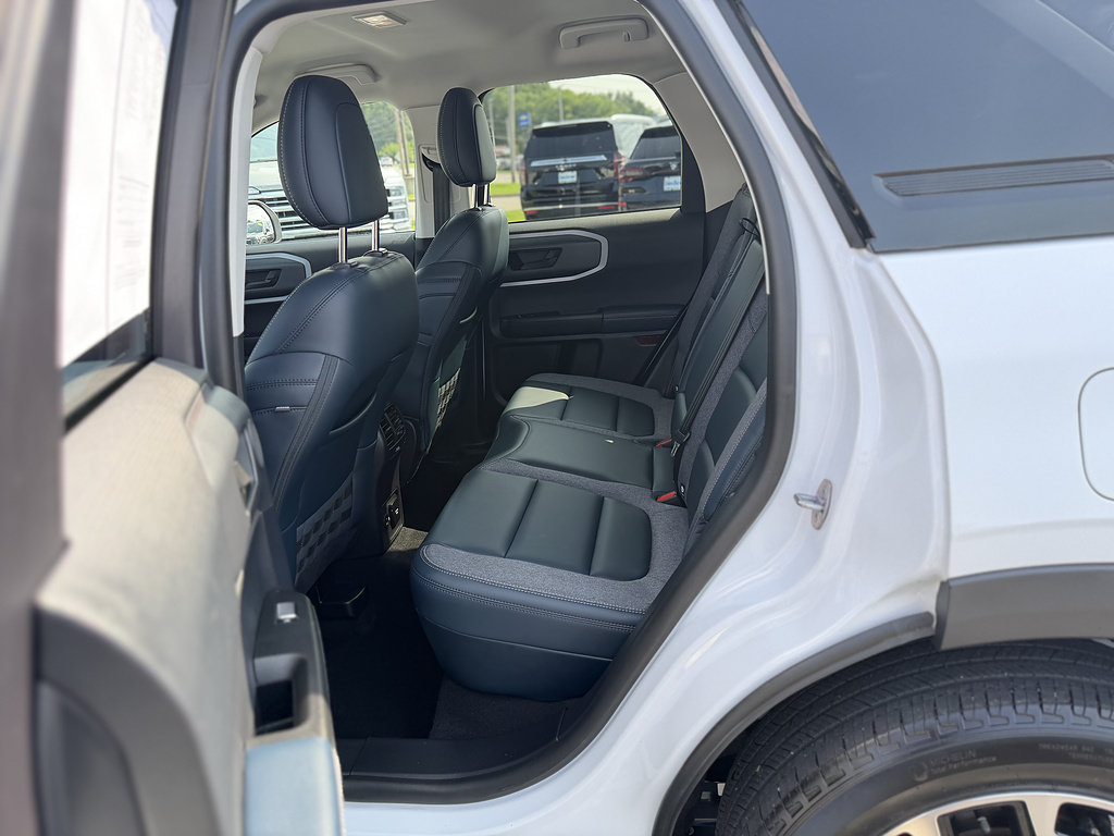 Certified 2024 Ford Bronco Sport Outer Banks w/ Tech Package AWD/4WD image 12