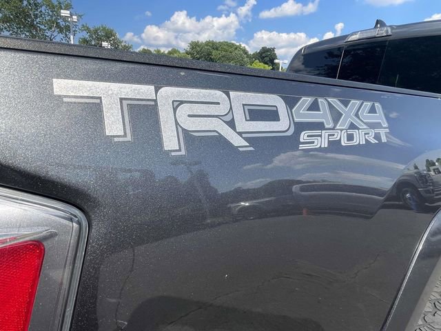 Used 2020 Toyota Tacoma TRD Sport w/ TRD Premium Sport Package AWD/4WD image 32