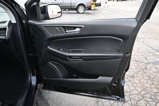 Certified 2023 Ford Edge SE w/ Black Appearance Package AWD/4WD image 21