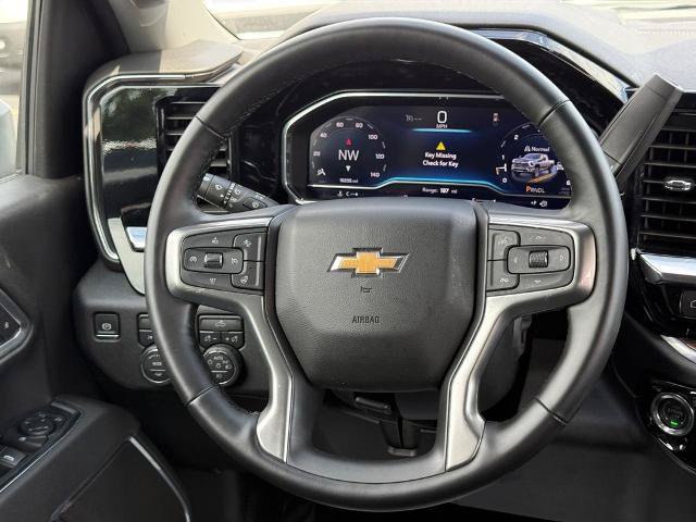 Used 2025 Chevrolet Silverado 2500 LT w/ Convenience Package AWD/4WD image 12