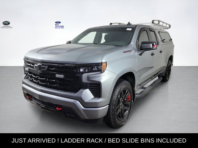 Used 2025 Chevrolet Silverado 1500 RST w/ Redline Edition AWD/4WD image 7