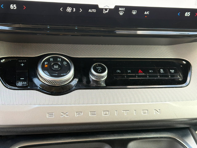 Certified 2025 Ford Expedition Max Active RWD image 36
