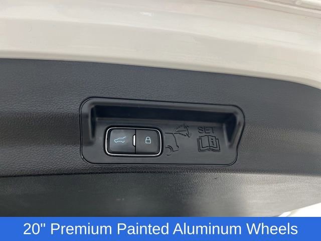 Certified 2020 Ford Explorer XLT w/ Equipment Group 202A image 37