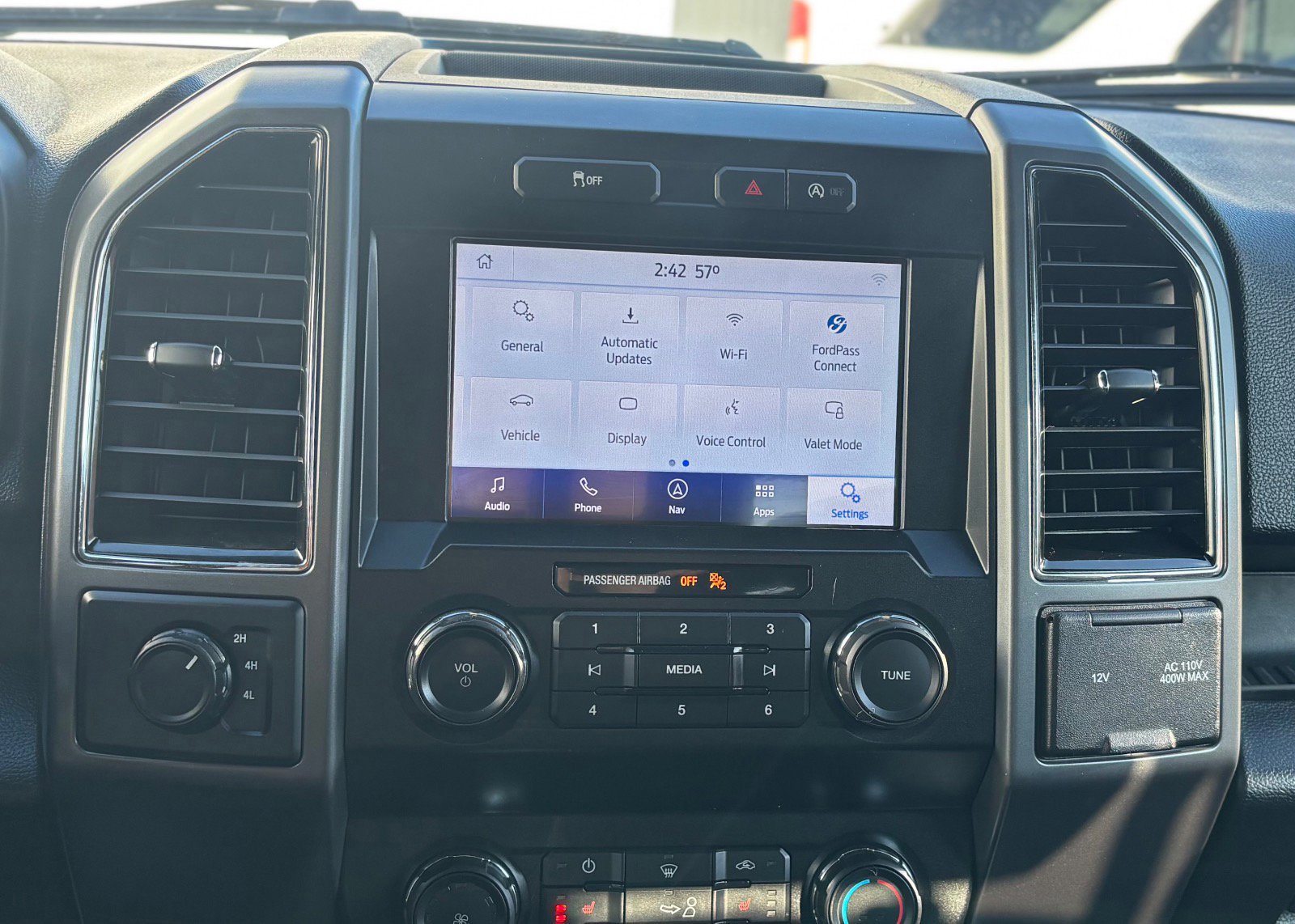 Certified 2020 Ford F150 XLT w/ Equipment Group 302A Luxury image 40