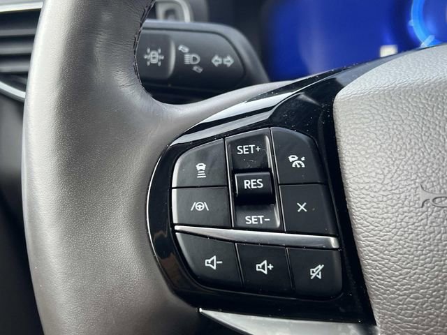Certified 2024 Ford Explorer Platinum w/ Technology Package image 31