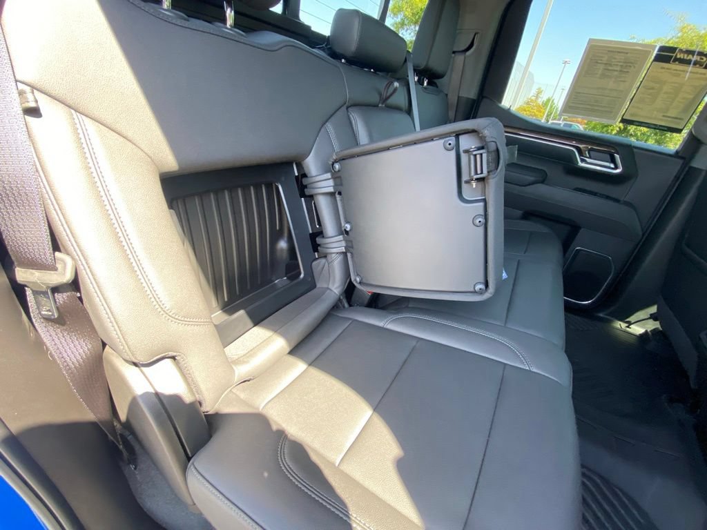 Used 2026 Chevrolet Silverado 1500 RST AWD/4WD image 28