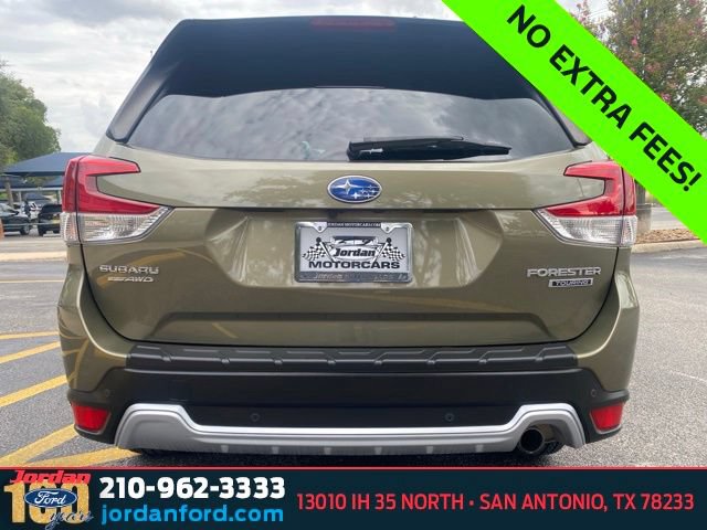 Used 2023 Subaru Forester Touring w/ Popular Package #3 AWD/4WD image 4
