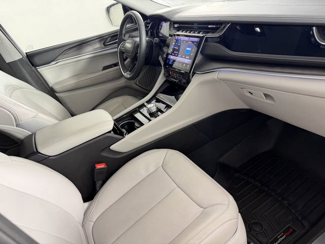 Used 2023 Jeep Grand Cherokee L Overland w/ Rear Seat Video Group I image 19