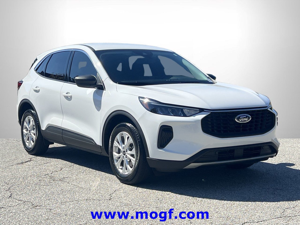 Certified 2023 Ford Escape Active w/ Tech Pack #1 FWD image 3