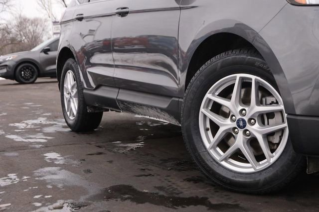 Certified 2024 Ford Edge SEL image 3