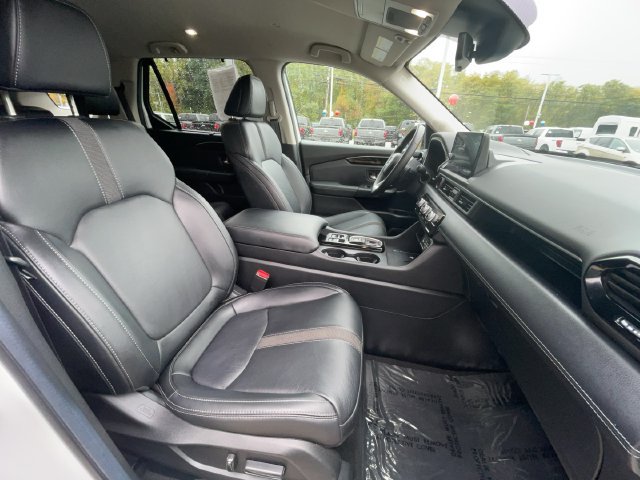 Used 2025 Honda Pilot EX-L image 30