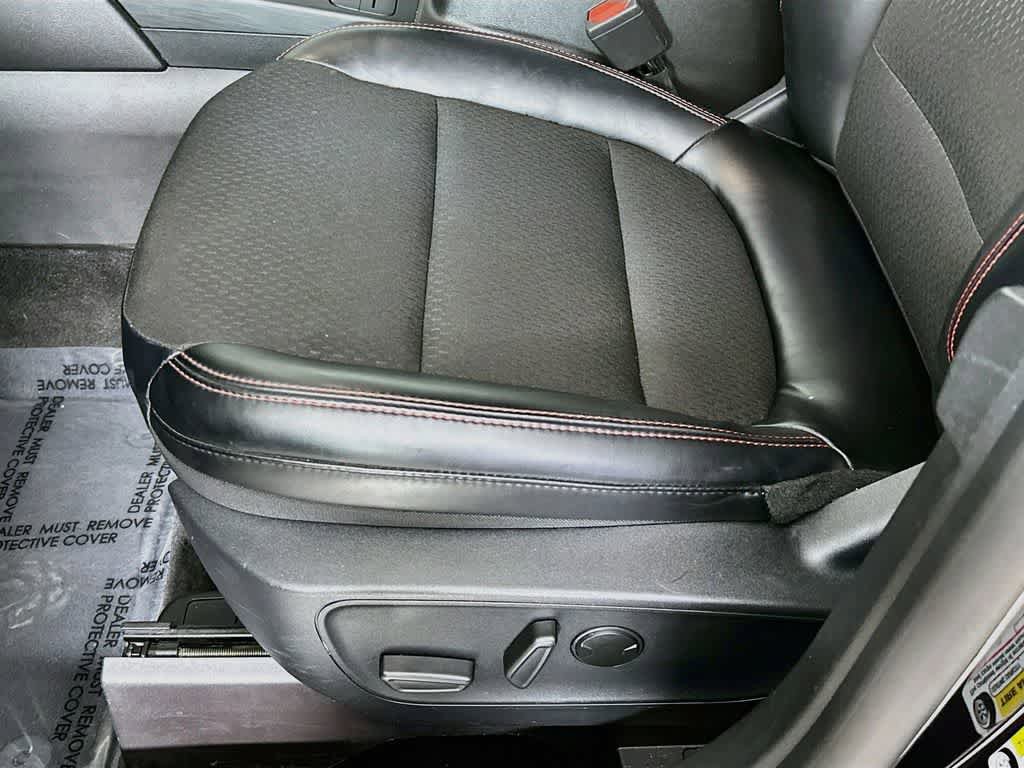 Certified 2025 Ford Escape ST-Line FWD image 29
