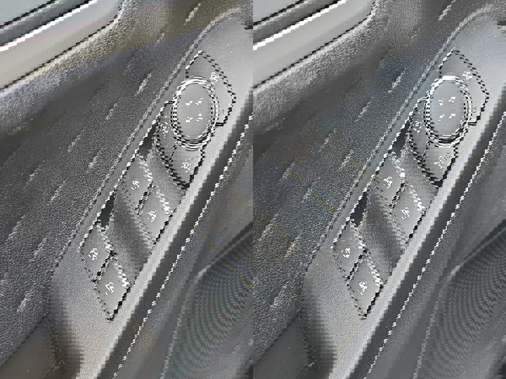 Certified 2020 Ford Escape SE image 13