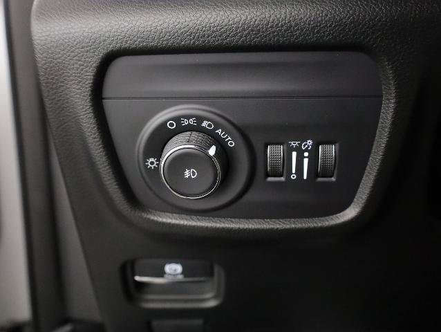 Used 2024 Jeep Grand Cherokee L Summit w/ High Altitude Package AWD/4WD image 39