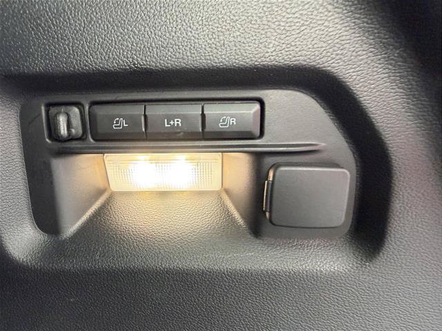 Certified 2022 Ford Explorer ST w/ Equipment Group 401A AWD/4WD image 16