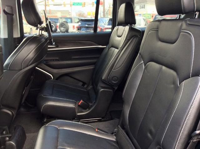 Used 2022 Jeep Grand Cherokee L Limited image 18