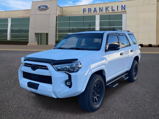 Used 2024 Toyota 4Runner SR5 Premium w/ Moonroof Package AWD/4WD image 3