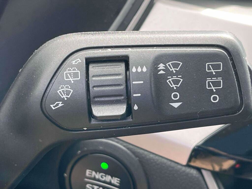 Certified 2022 Ford Escape SEL AWD/4WD image 35