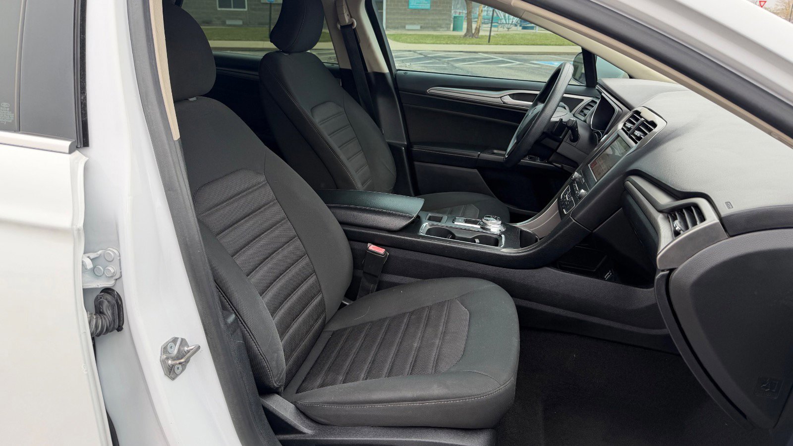 Certified 2019 Ford Fusion SE AWD/4WD image 22