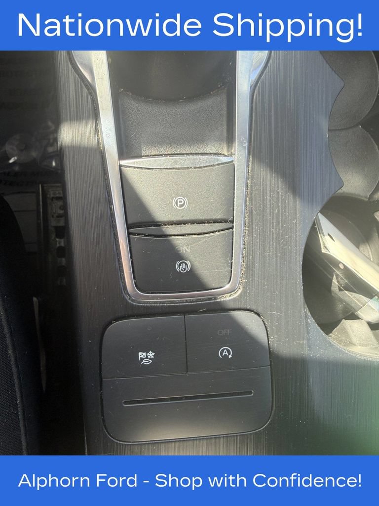 Certified 2025 Ford Escape Active AWD/4WD image 21