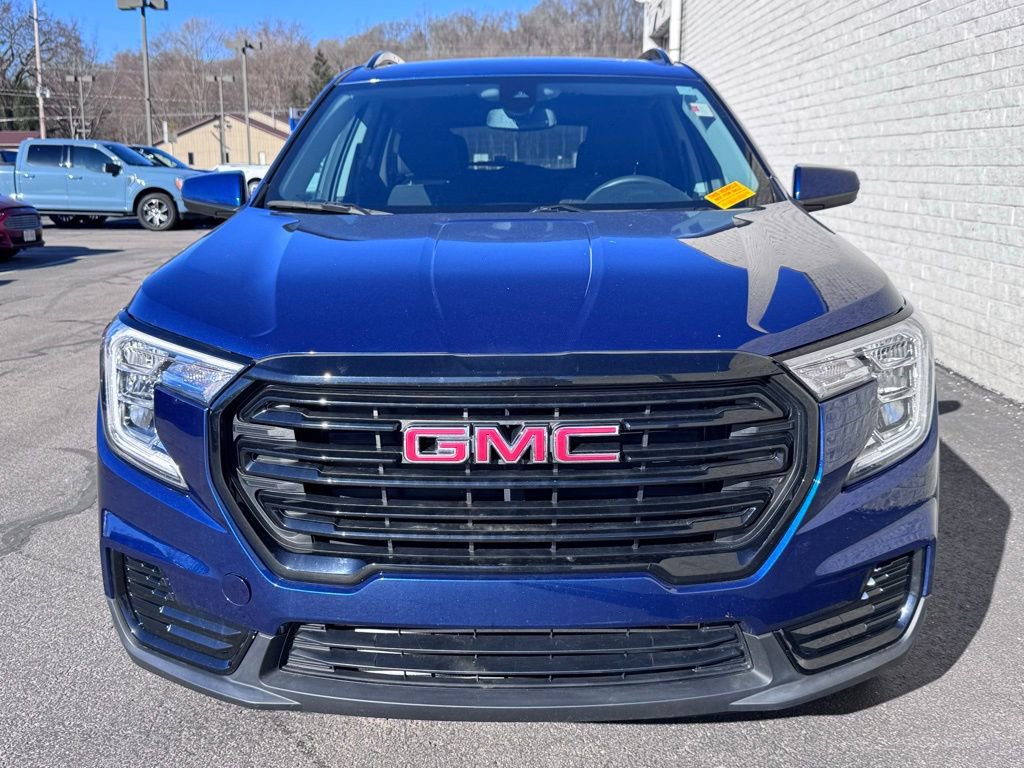 Used 2022 GMC Terrain SLE w/ Driver Convenience Package image 7