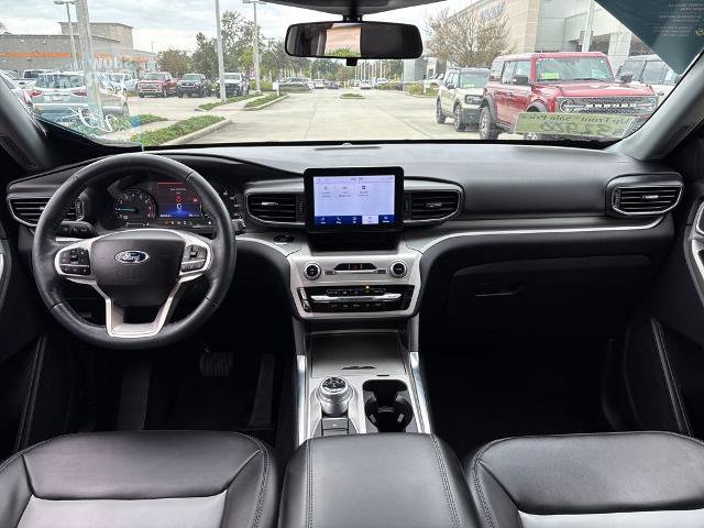 Certified 2022 Ford Explorer XLT w/ Equipment Group 202A image 7