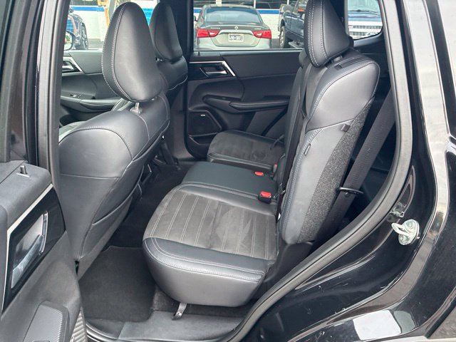 Used 2025 Mitsubishi Outlander SE FWD image 67