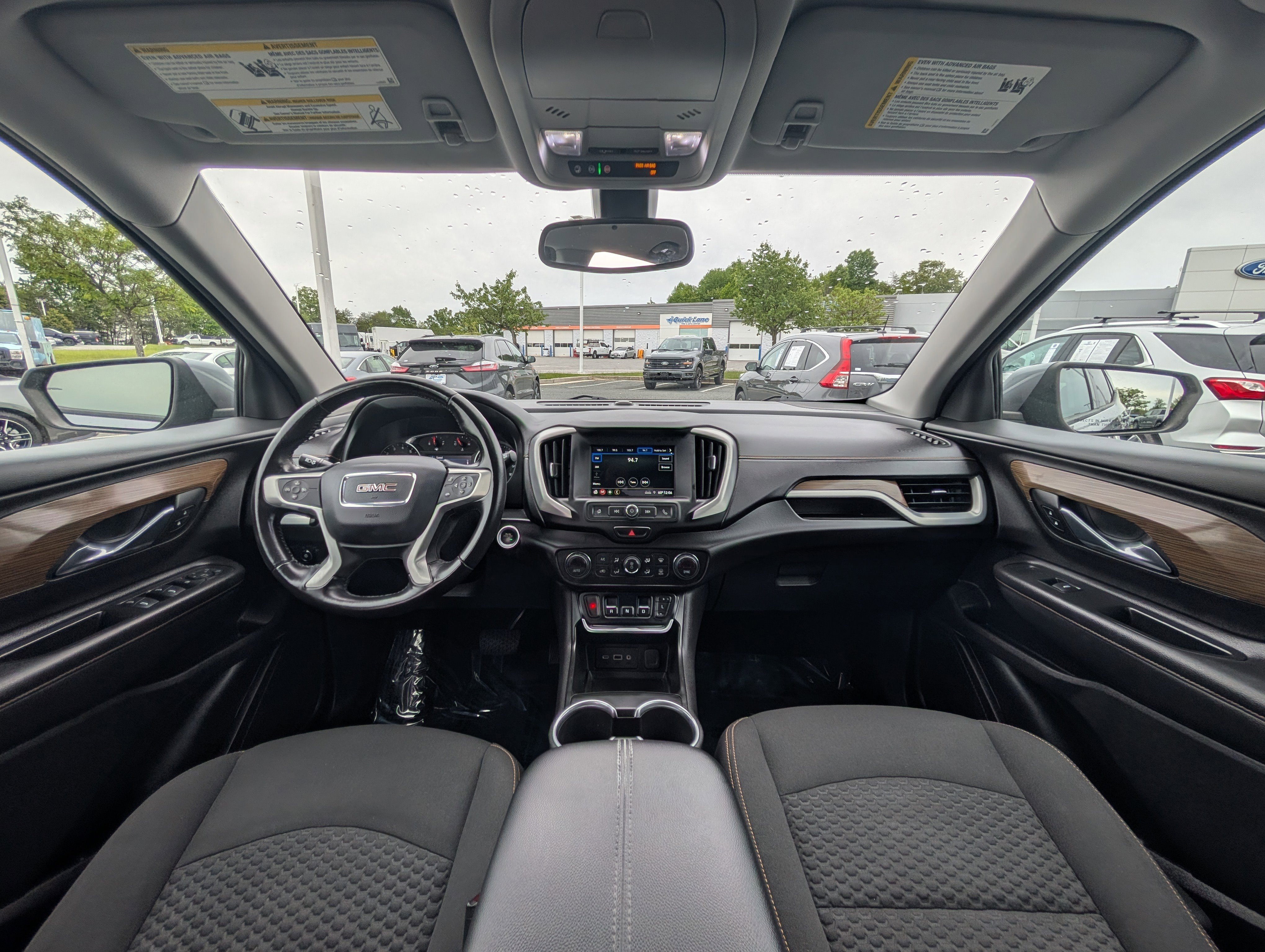 Used 2019 GMC Terrain SLE w/ Driver Convenience Package AWD/4WD image 16