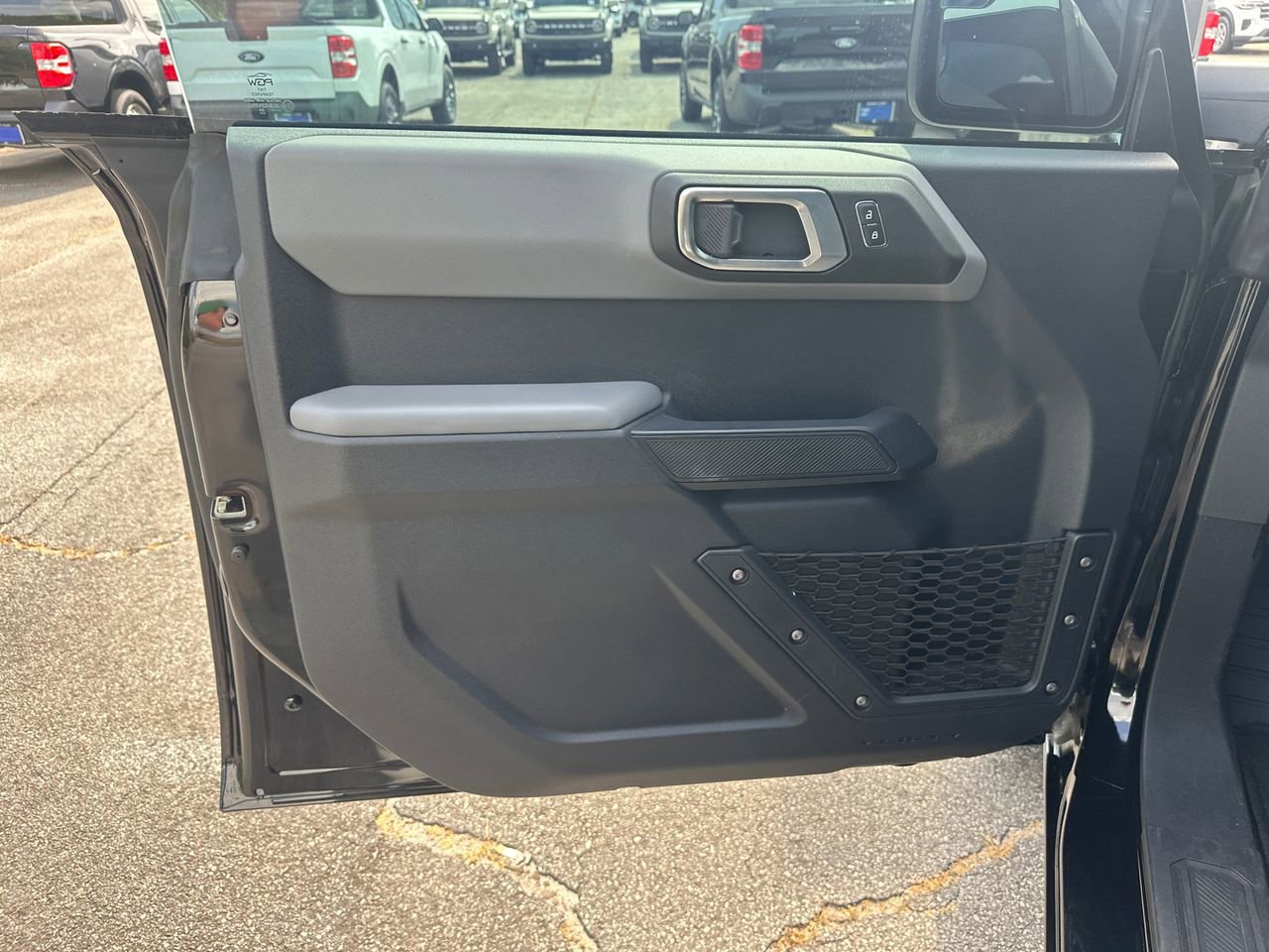 Certified 2022 Ford Bronco 4-Door AWD/4WD image 11