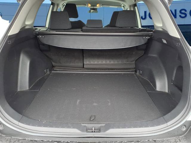 Used 2021 Toyota RAV4 LE AWD/4WD image 15