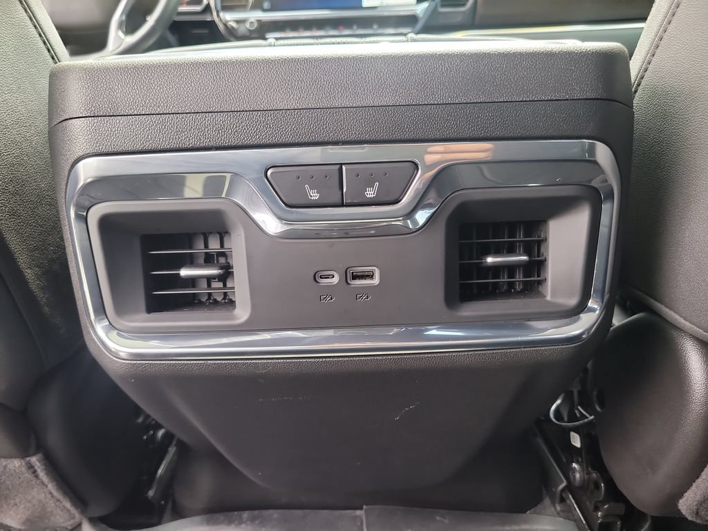 Used 2025 Chevrolet Silverado 1500 High Country w/ High Country Premium Package AWD/4WD image 13