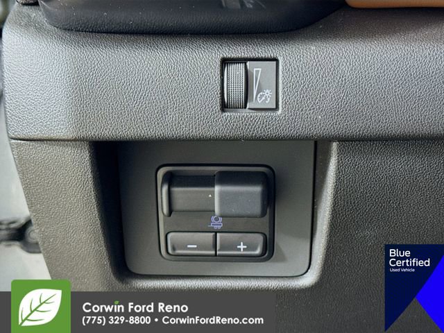 Used 2025 GMC Canyon AT4 image 13