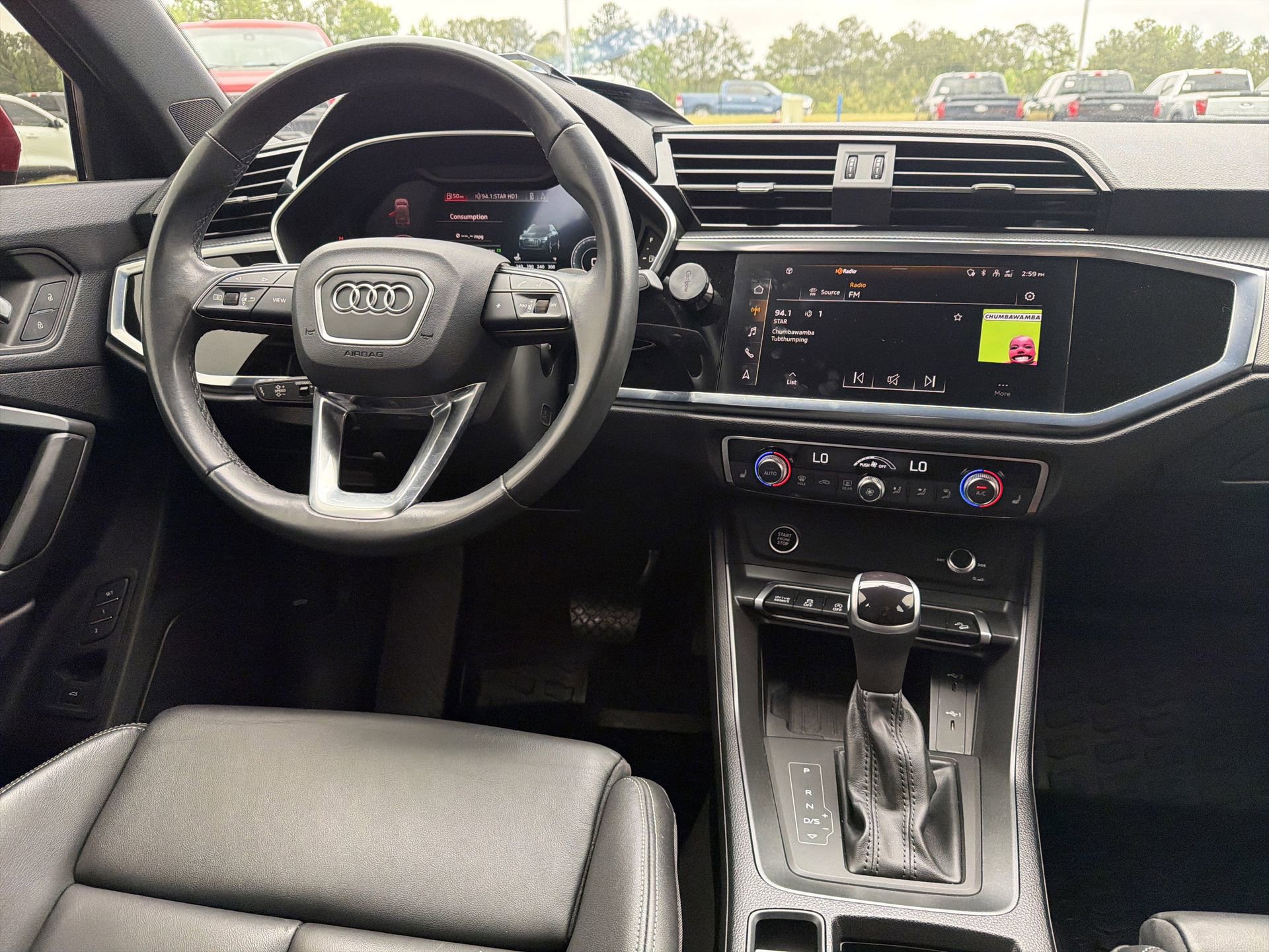Used 2024 Audi Q3 2.0T Premium Plus w/ Premium Plus Package AWD/4WD image 3