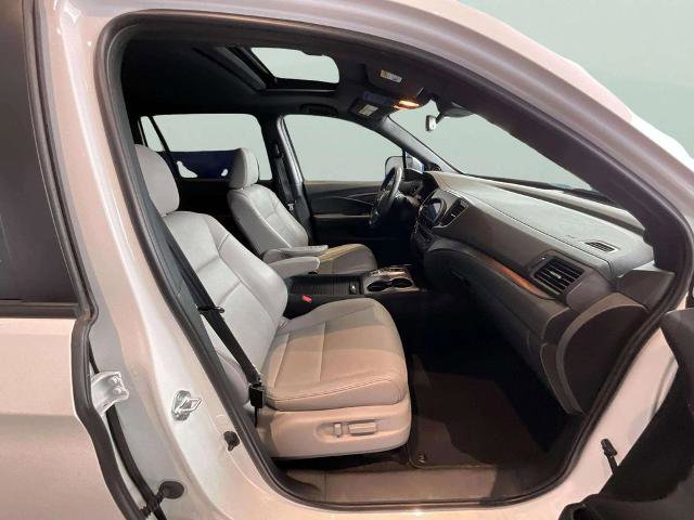 Used 2023 Honda Passport EX-L image 19