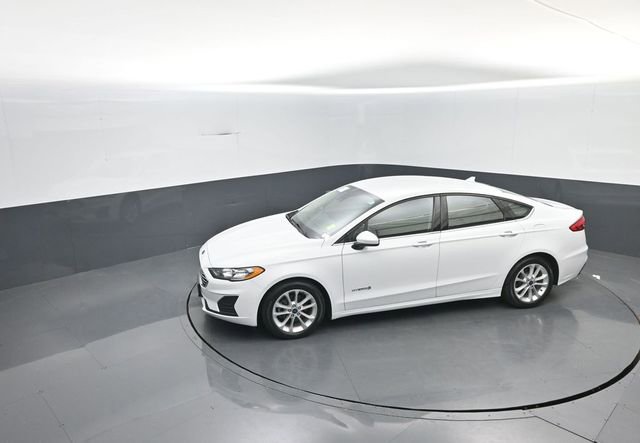 Certified 2019 Ford Fusion SE image 26