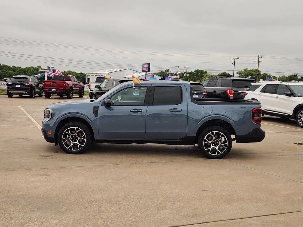 Certified 2025 Ford Maverick Lariat AWD/4WD image 4