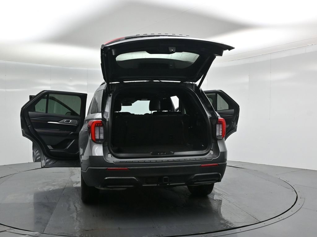 Certified 2025 Ford Explorer ST-Line image 35