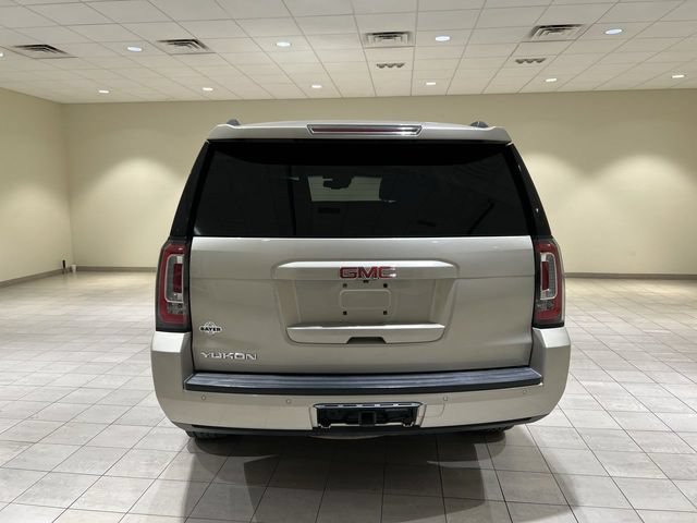 Used 2017 GMC Yukon SLT AWD/4WD image 4