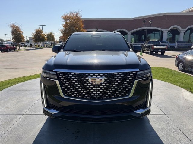 Used 2021 Cadillac Escalade Luxury image 2