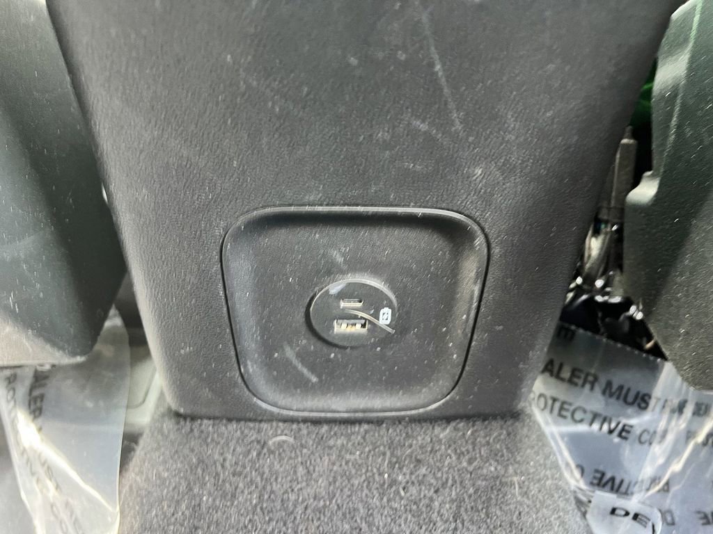 Certified 2022 Ford Escape SE w/ SE Sport Appearance Package AWD/4WD image 32