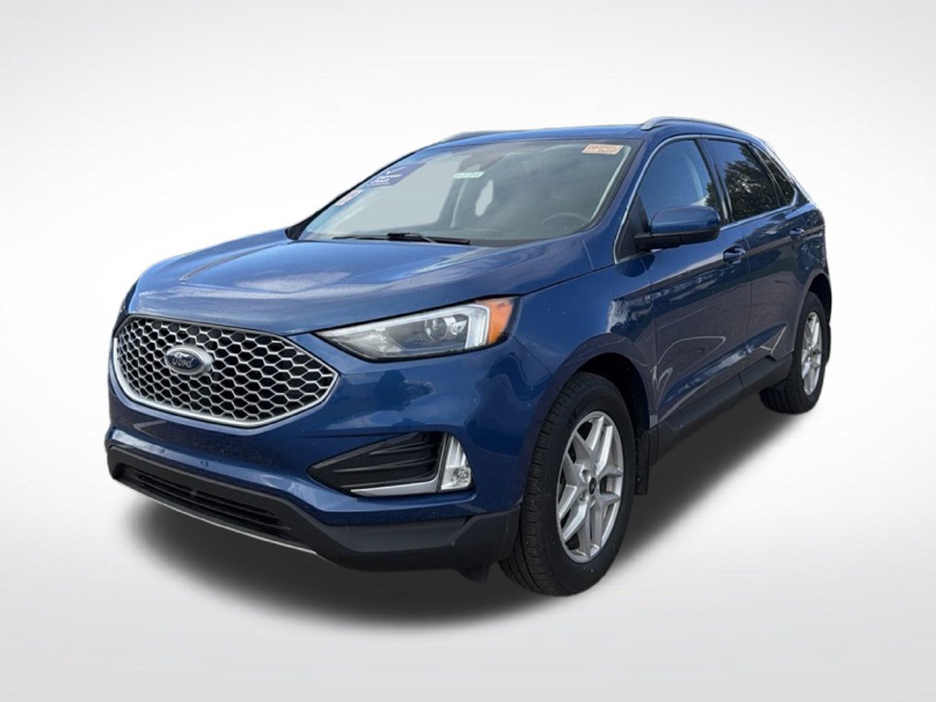 Certified 2024 Ford Edge SEL w/ Convenience Package AWD/4WD image 2