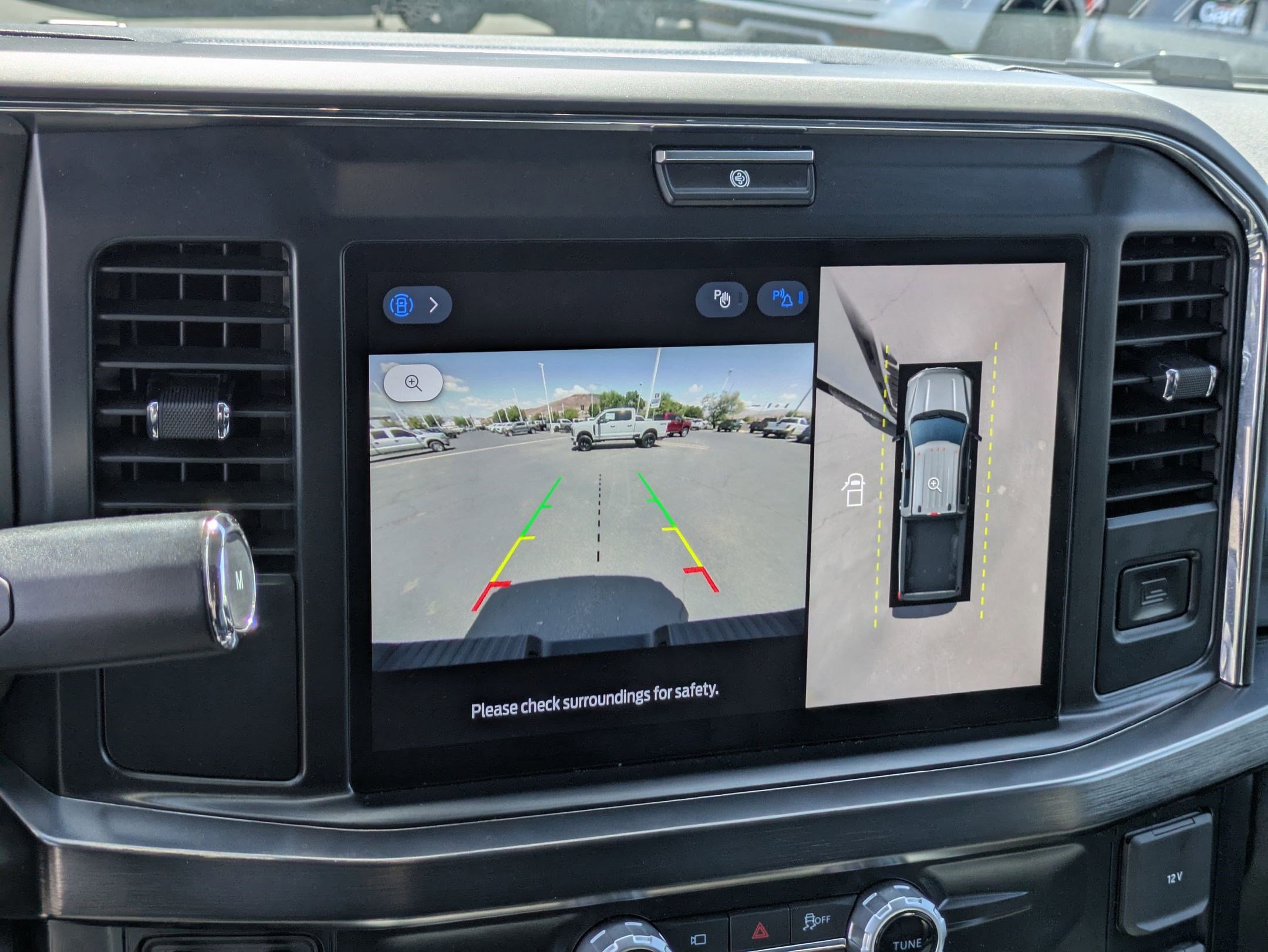 Certified 2025 Ford F250 Lariat AWD/4WD image 26