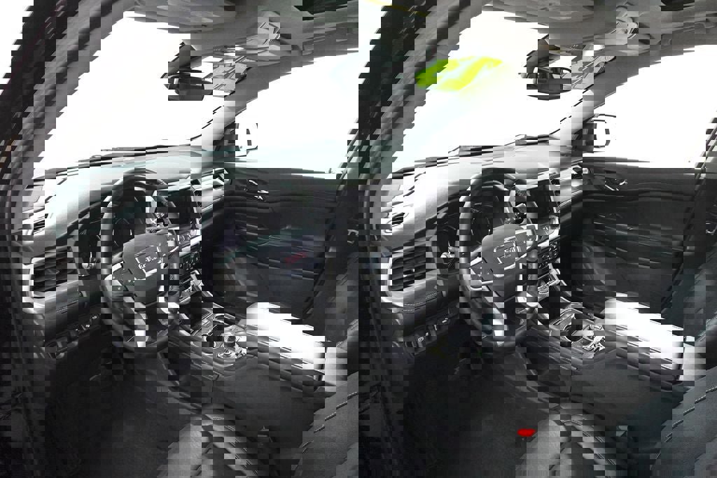 Used 2023 GMC Acadia SLT w/ Technology Package image 16