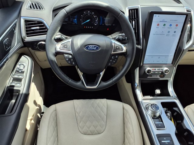 Certified 2024 Ford Edge Titanium AWD/4WD image 6